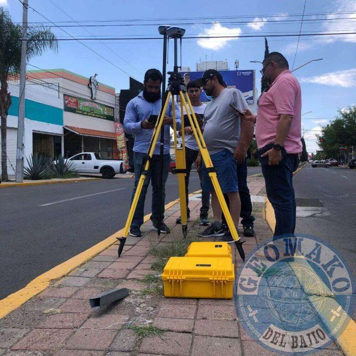 Capacitación de receptores GNSS de la marca Stonex (Página: Tarjeta de presentación digital | Ciencia: Topografía | Categoría: Equipos topográficos; 23) (Modelos: S850+, S880, S900+, S980+, S999)